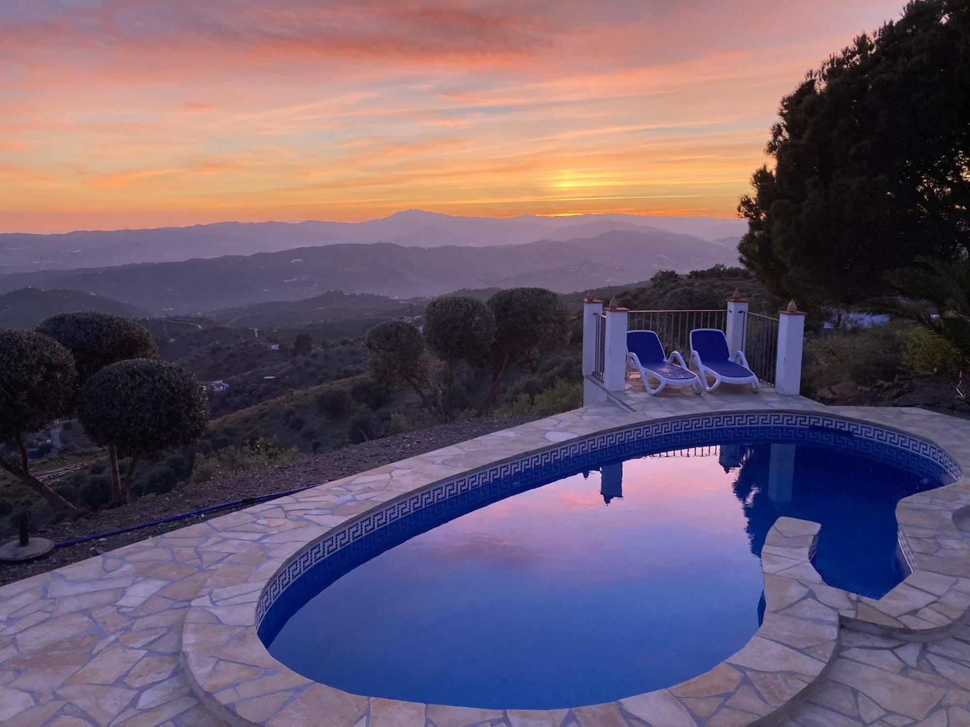 Casa Soleada Holiday Fully Private Villa Canillas de Aceituno المظهر الخارجي الصورة