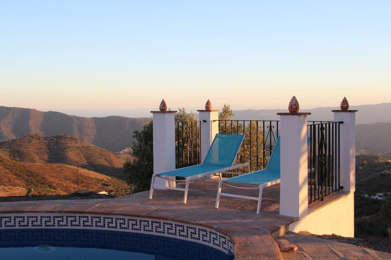 Casa Soleada Holiday Fully Private Villa Canillas de Aceituno المظهر الخارجي الصورة